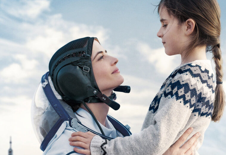 Eva Green como astronauta en el trailer de Prometo volver