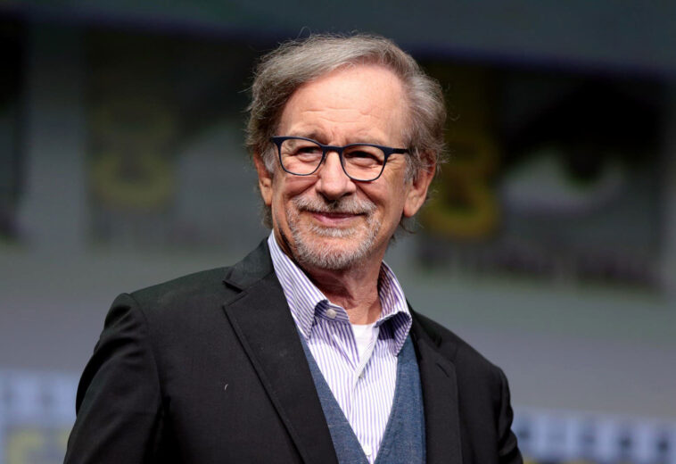 Lean la hermosa carta de amor y esperanza de Steven Spielberg al cine