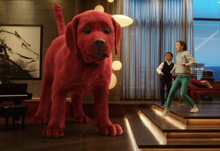 Tráilers y pósters de Clifford, el gran perro rojo