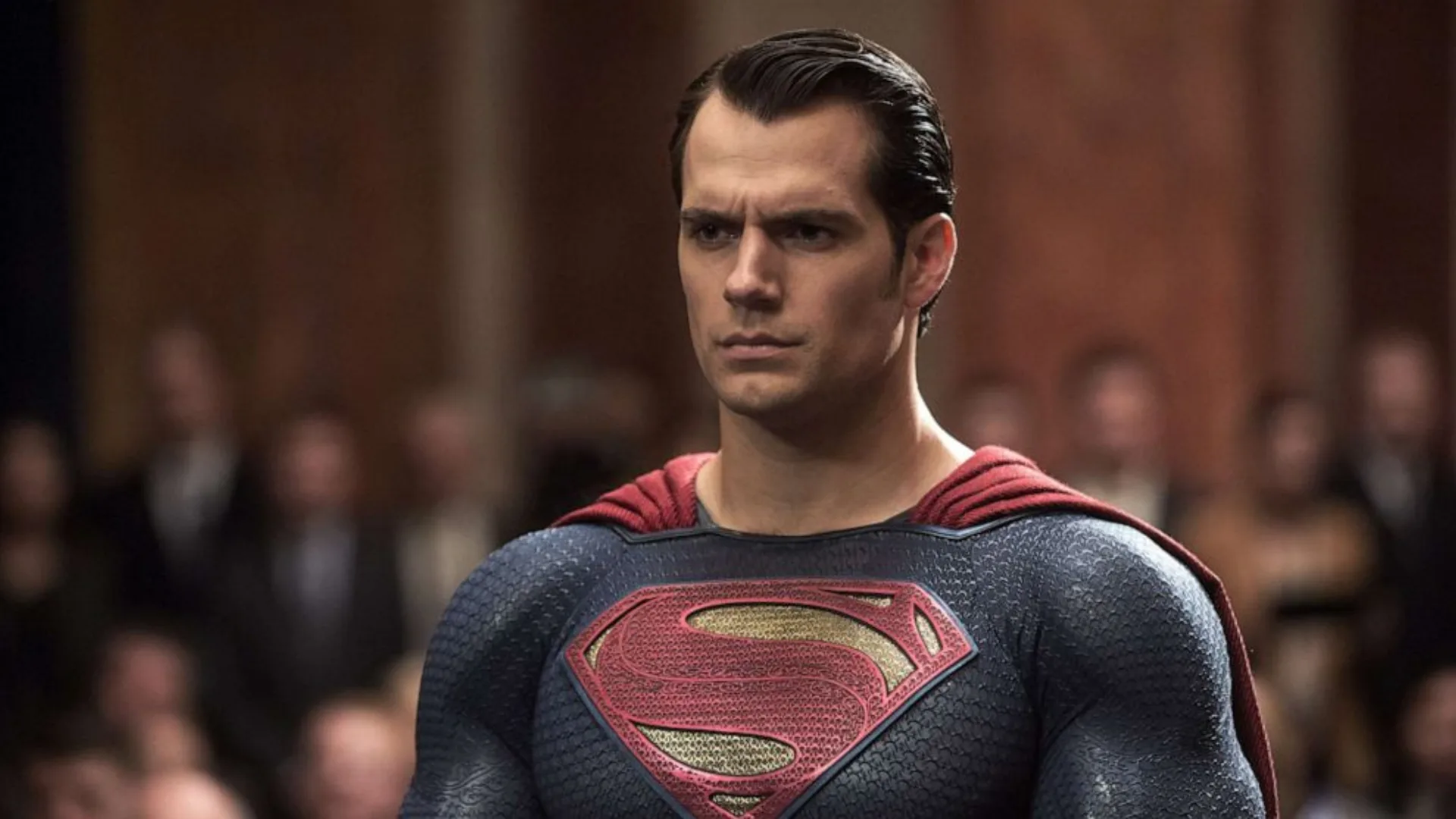 Henry Cavill insiste en el regreso de Superman al DCEU
