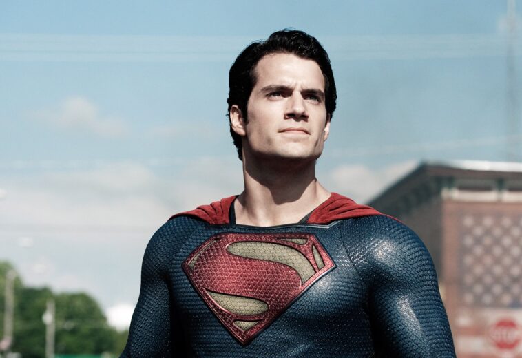 Henry Cavill insiste en el regreso de Superman