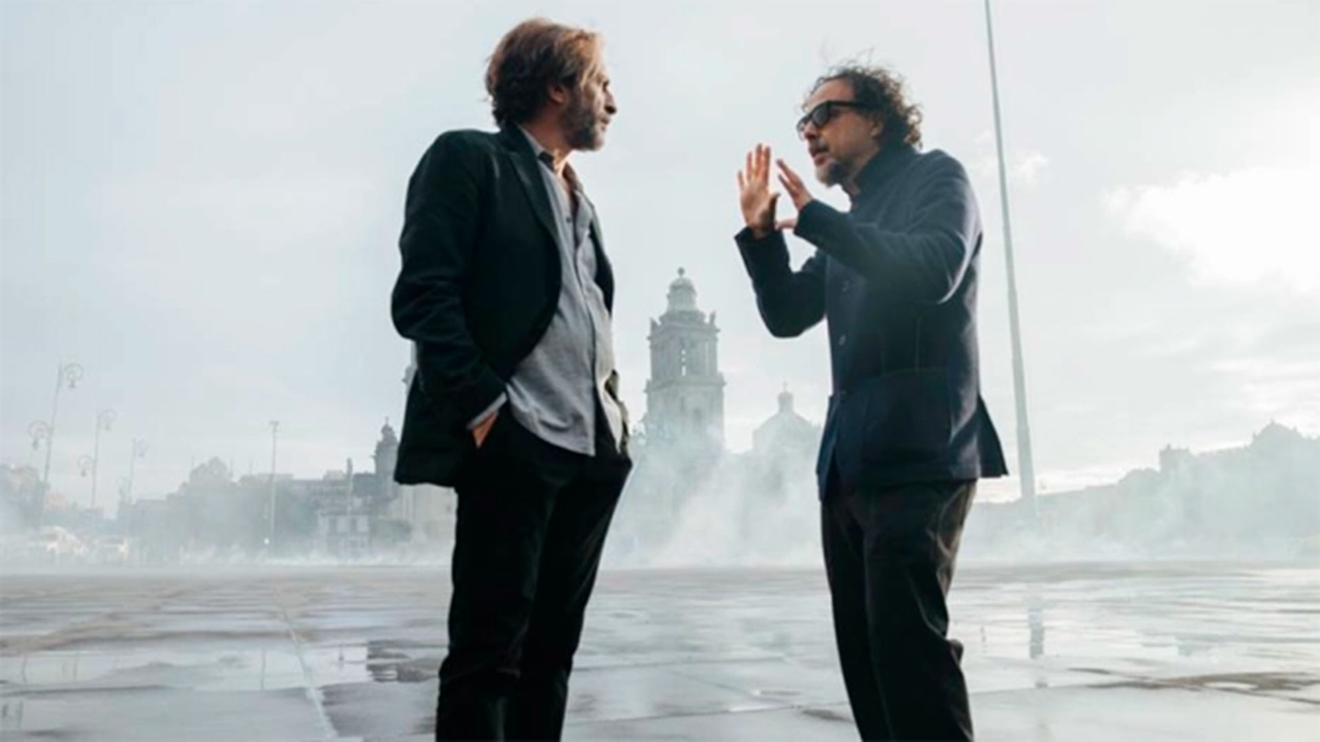 Alejandro González Iñárritu y Daniel Giménez Cacho en el set de Bardo