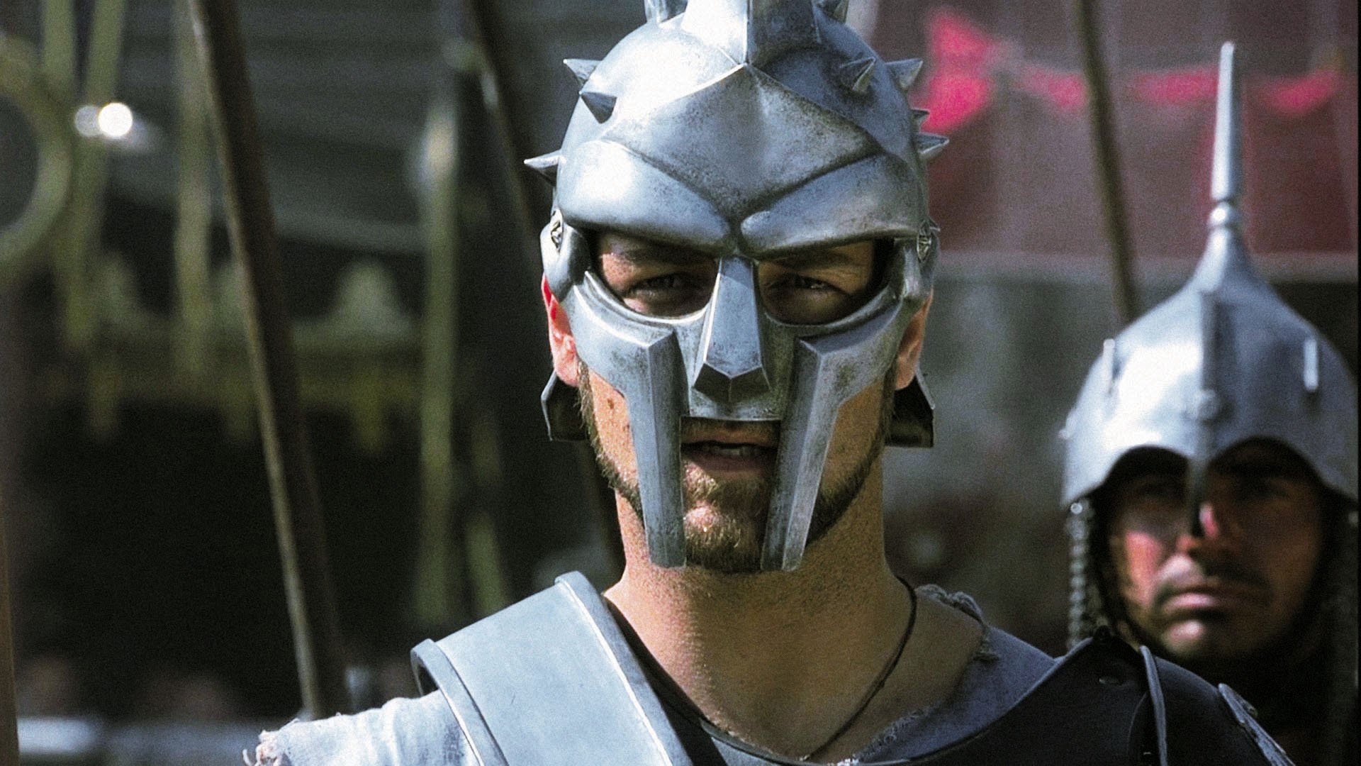 Russell Crowe como Maximus Decimus Meridius en la arena de Gladiador de Ridley Scott