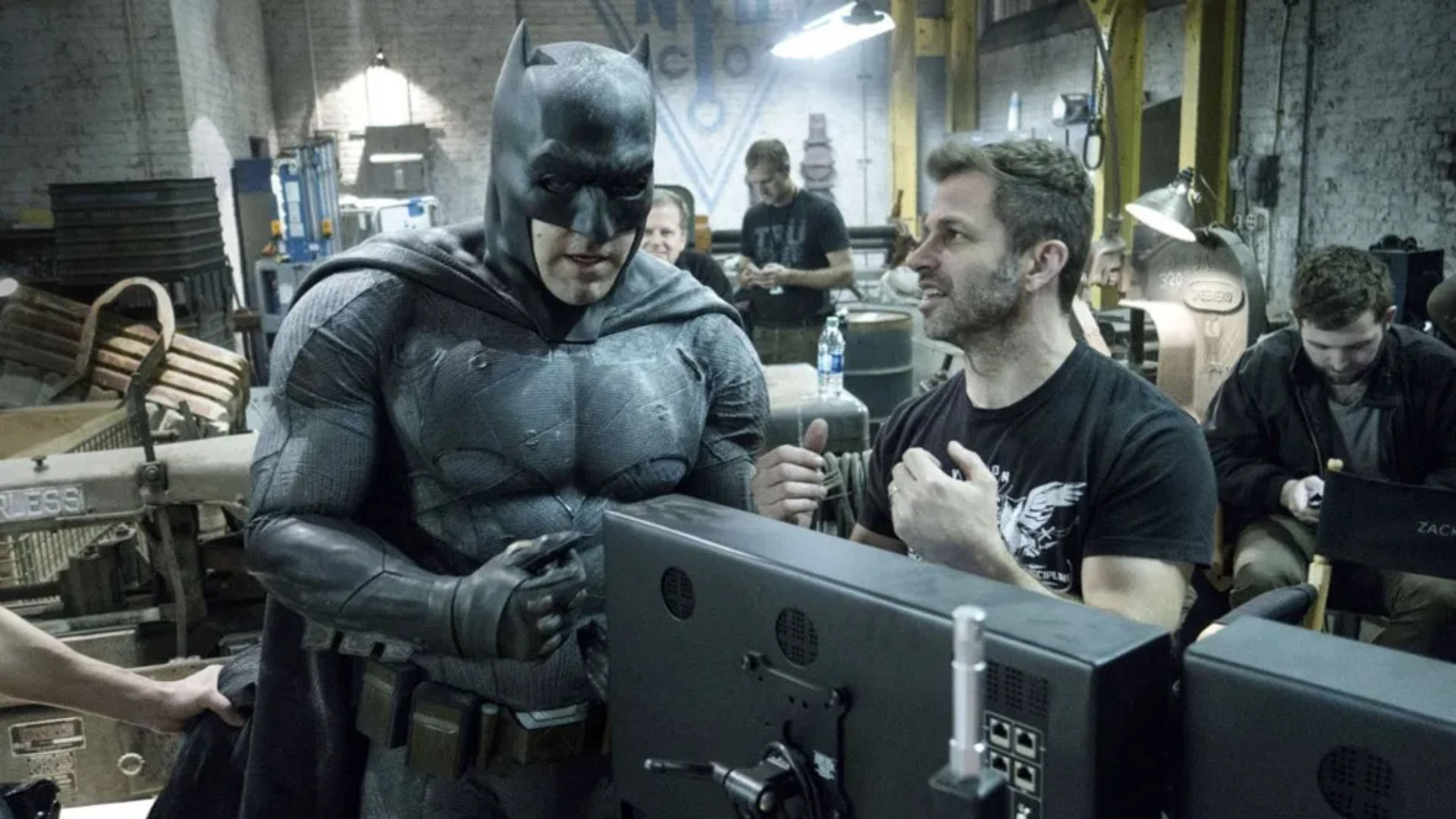 Zack Snyder con Ben Affleck en el set de Batman vs Superman