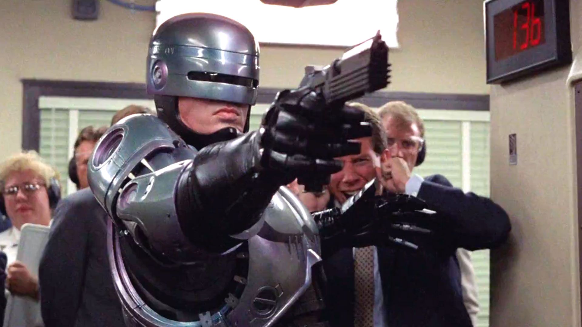 Escena de la primera película de RoboCop
