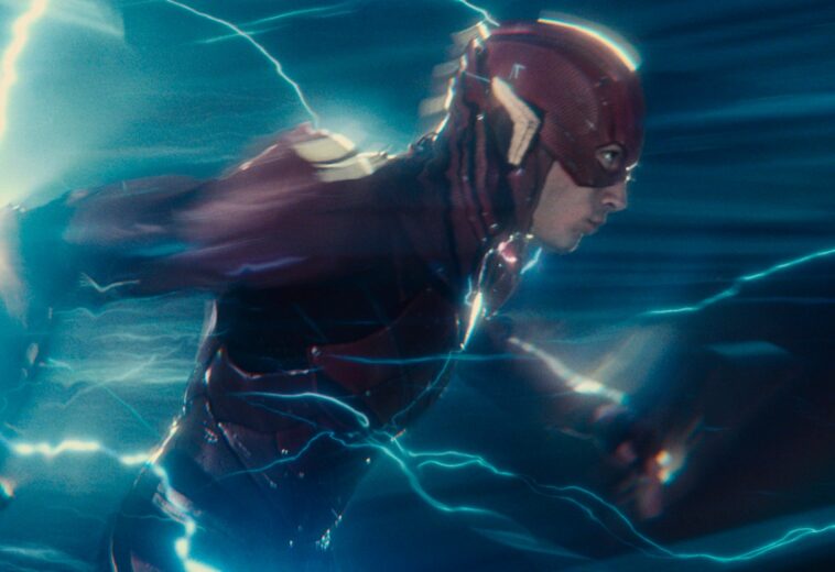 ¡Se quedó con las ganas! Zack Snyder quería mostrar la otra cara del cameo de Flash en Batman vs. Superman