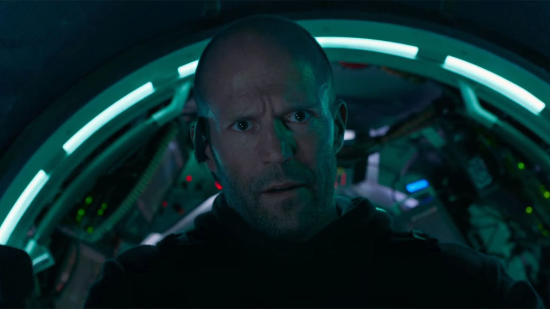 Jason Statham en un submarino