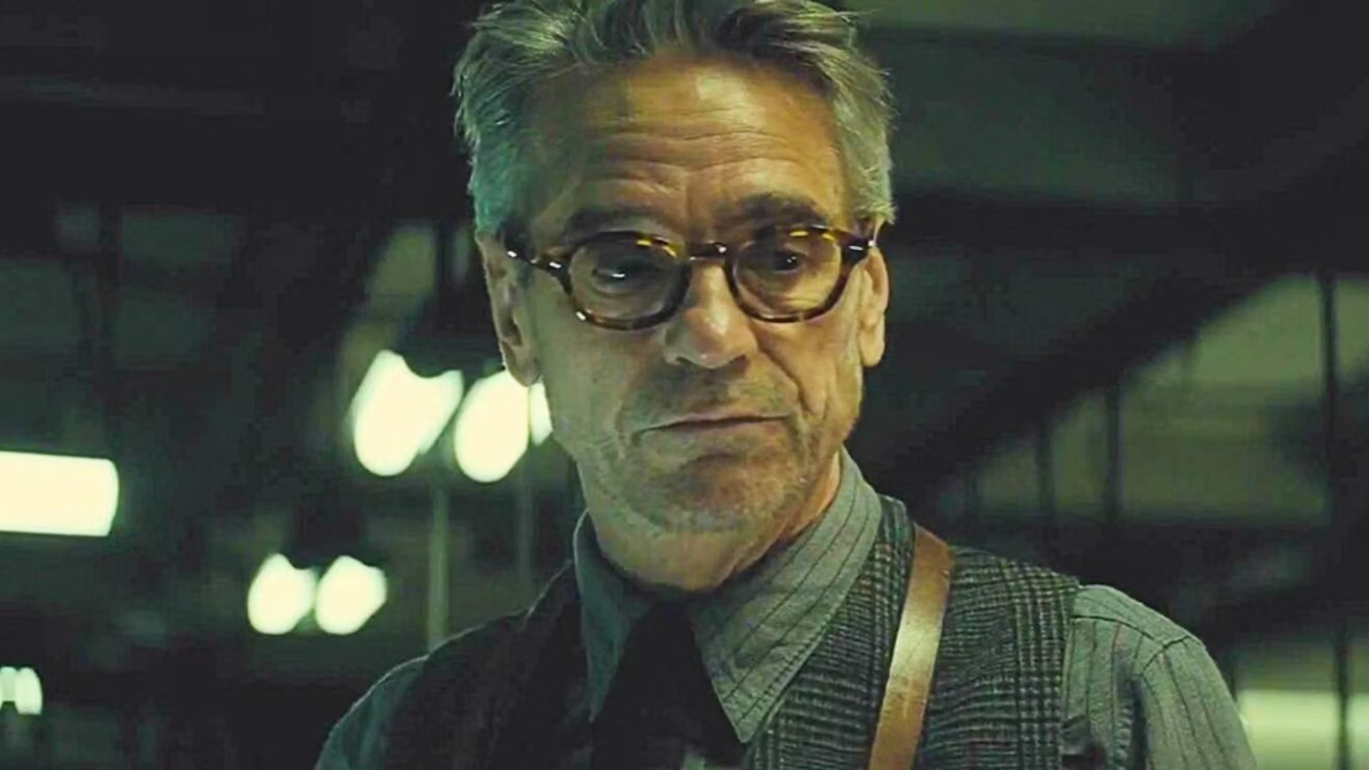 jeremy irons como Alfred