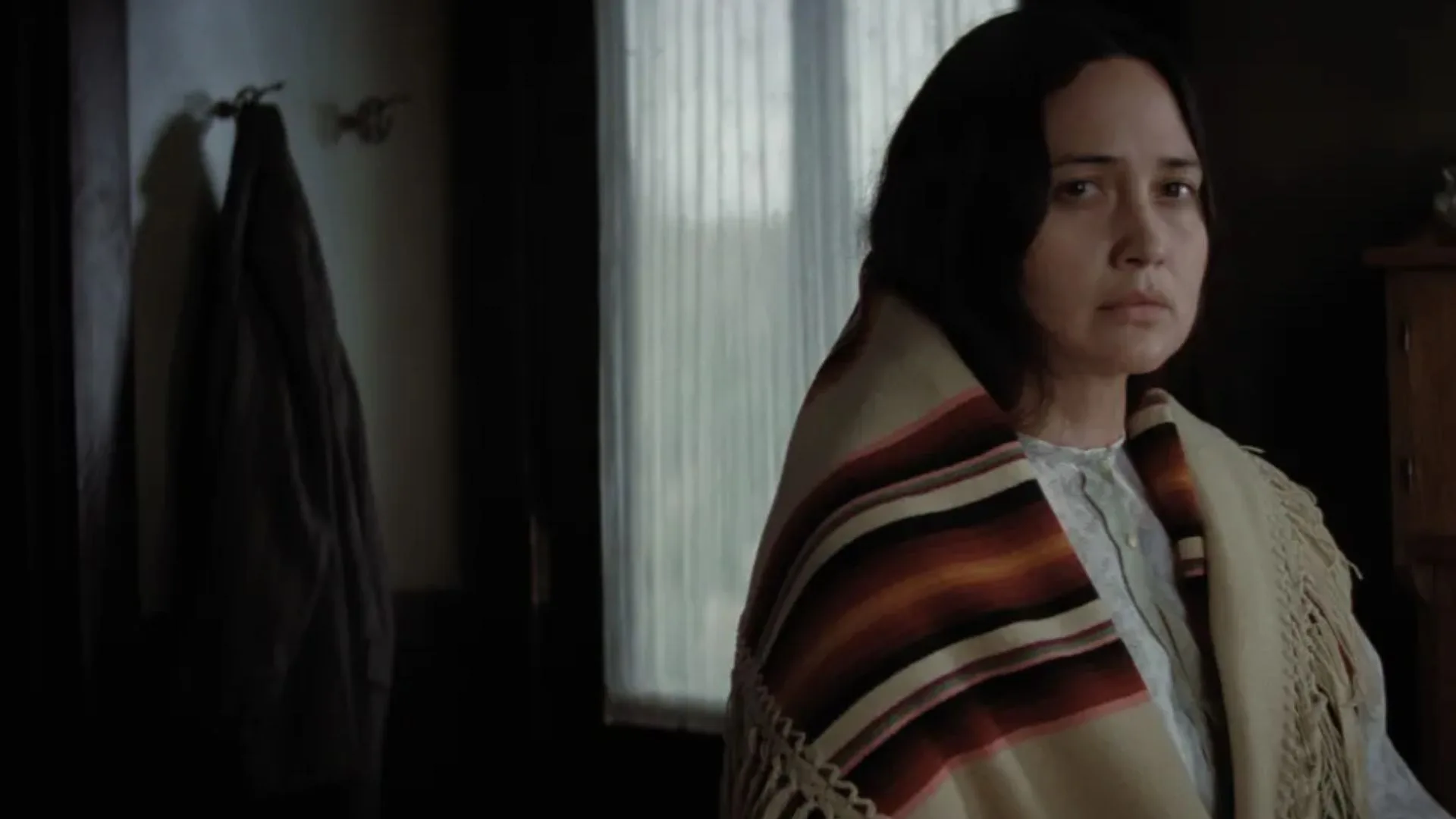 La interpretación de Lily Gladstone como Molly Burkhart en Los asesinos de la luna se señala como una de las fuerzas principales de la película