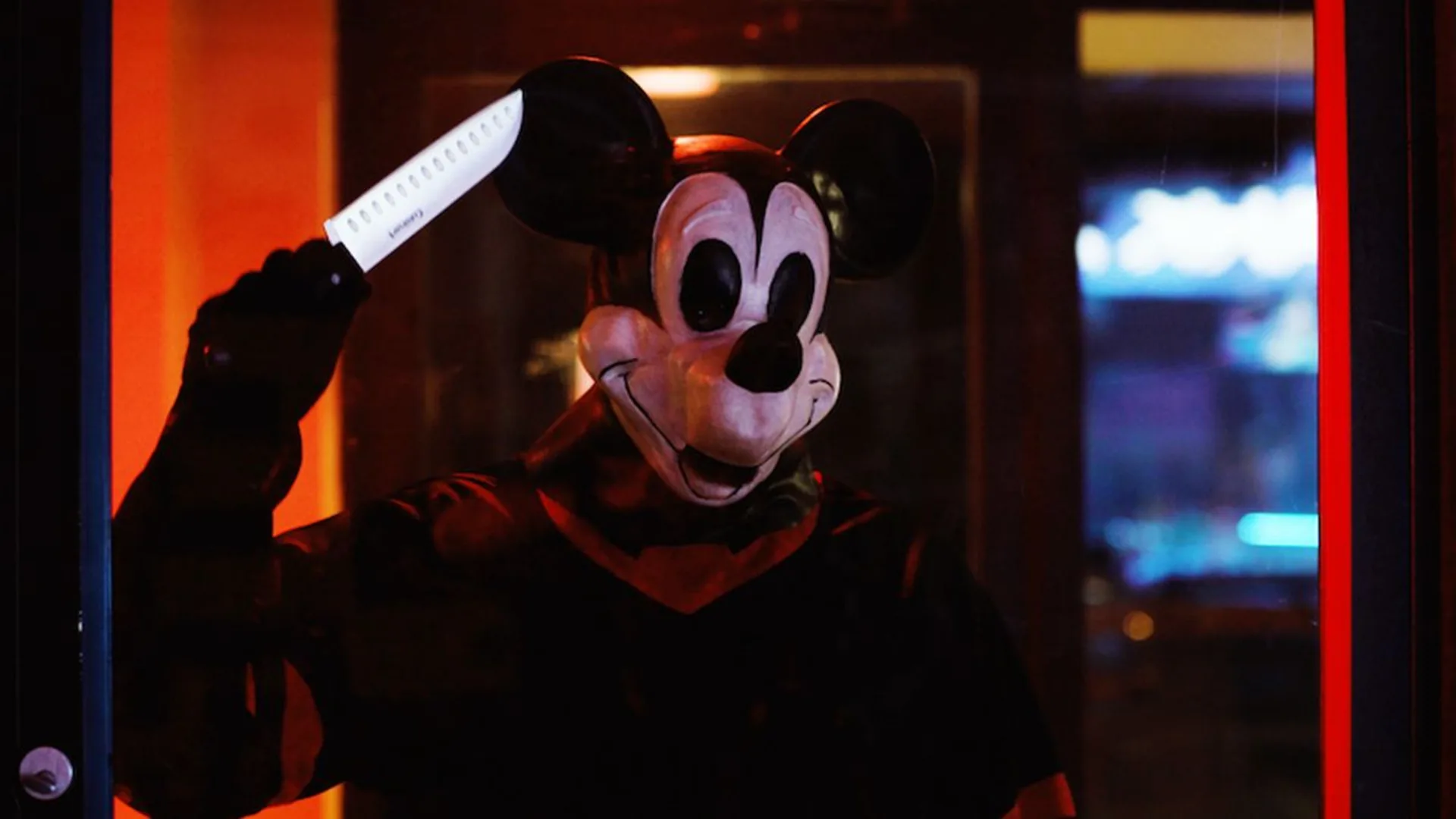 Mickey Mouse, asesino serial de terror.