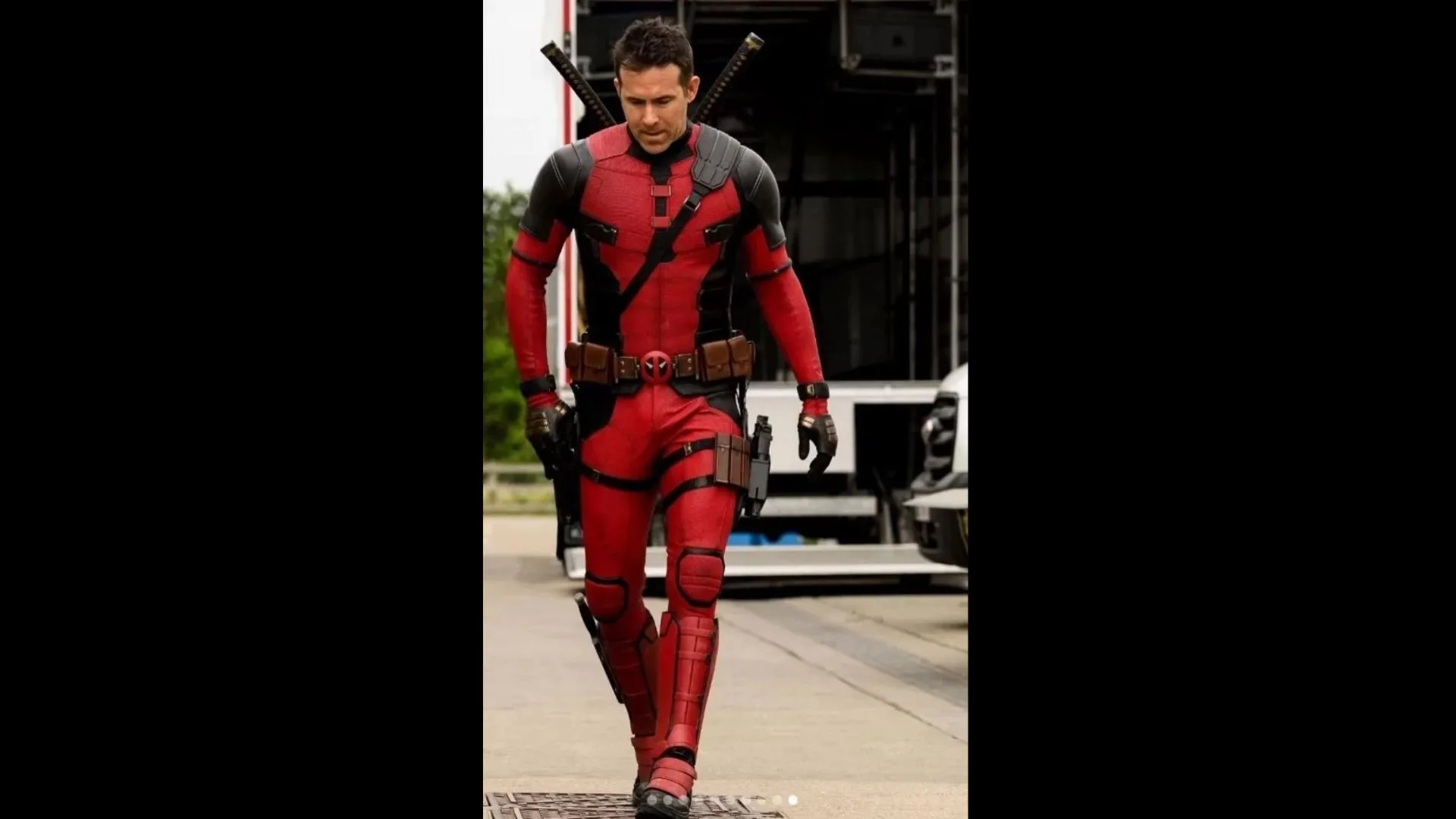Ryan Reynolds compartió en Instagram una imagen teaser de la tercera entrega de Deadpool con su nuevo traje.