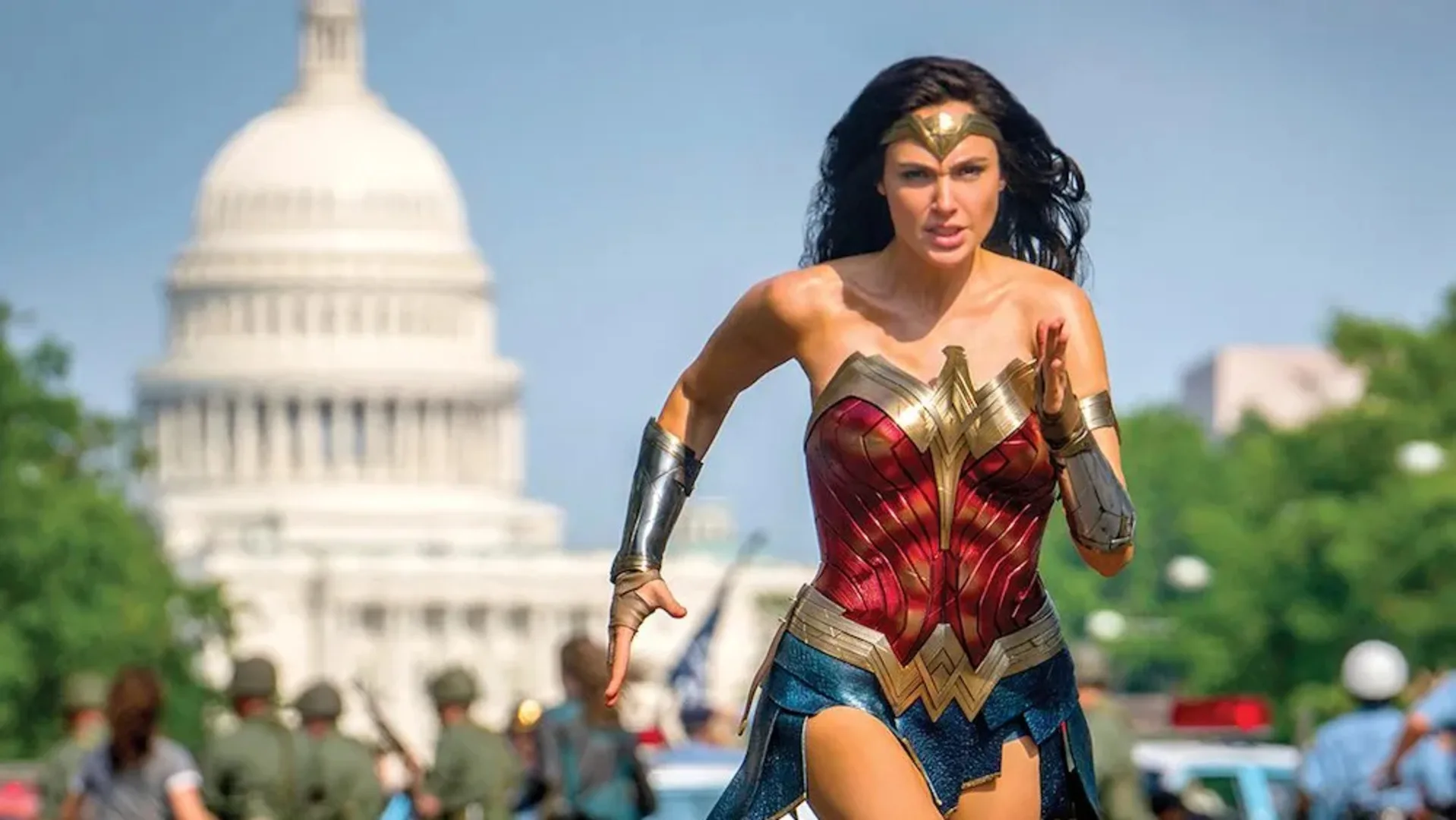 Wonder Woman, corriendo.