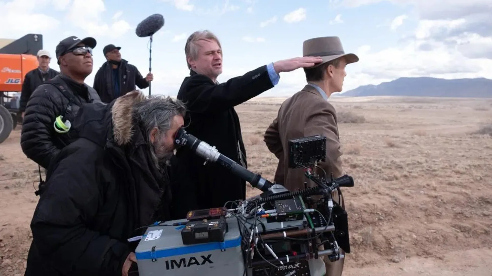 Oscar 2024 Christopher Nolan dirigiendo Oppenheimer