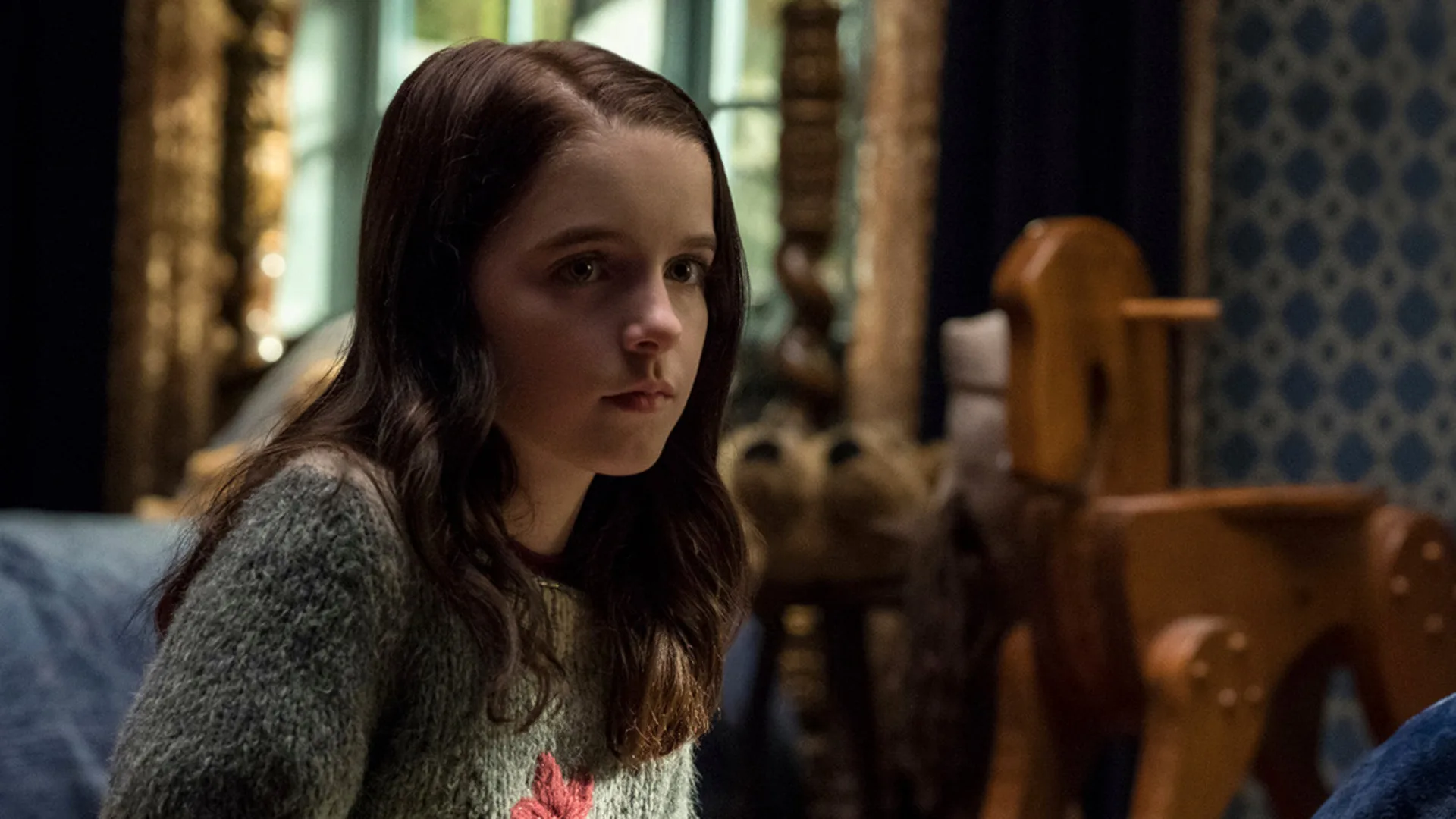 Mckenna Grace en The Haunting of the Hill House.