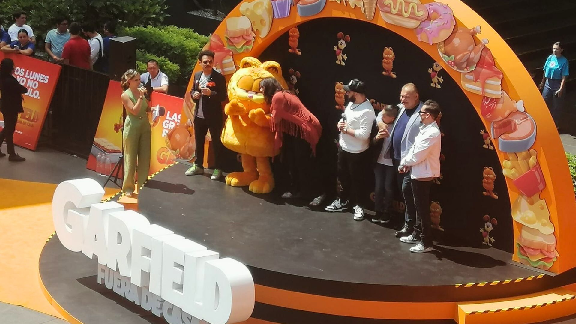 Lo más destacado de la premier y alfombra naranja de Garfield: Fuera de casa 