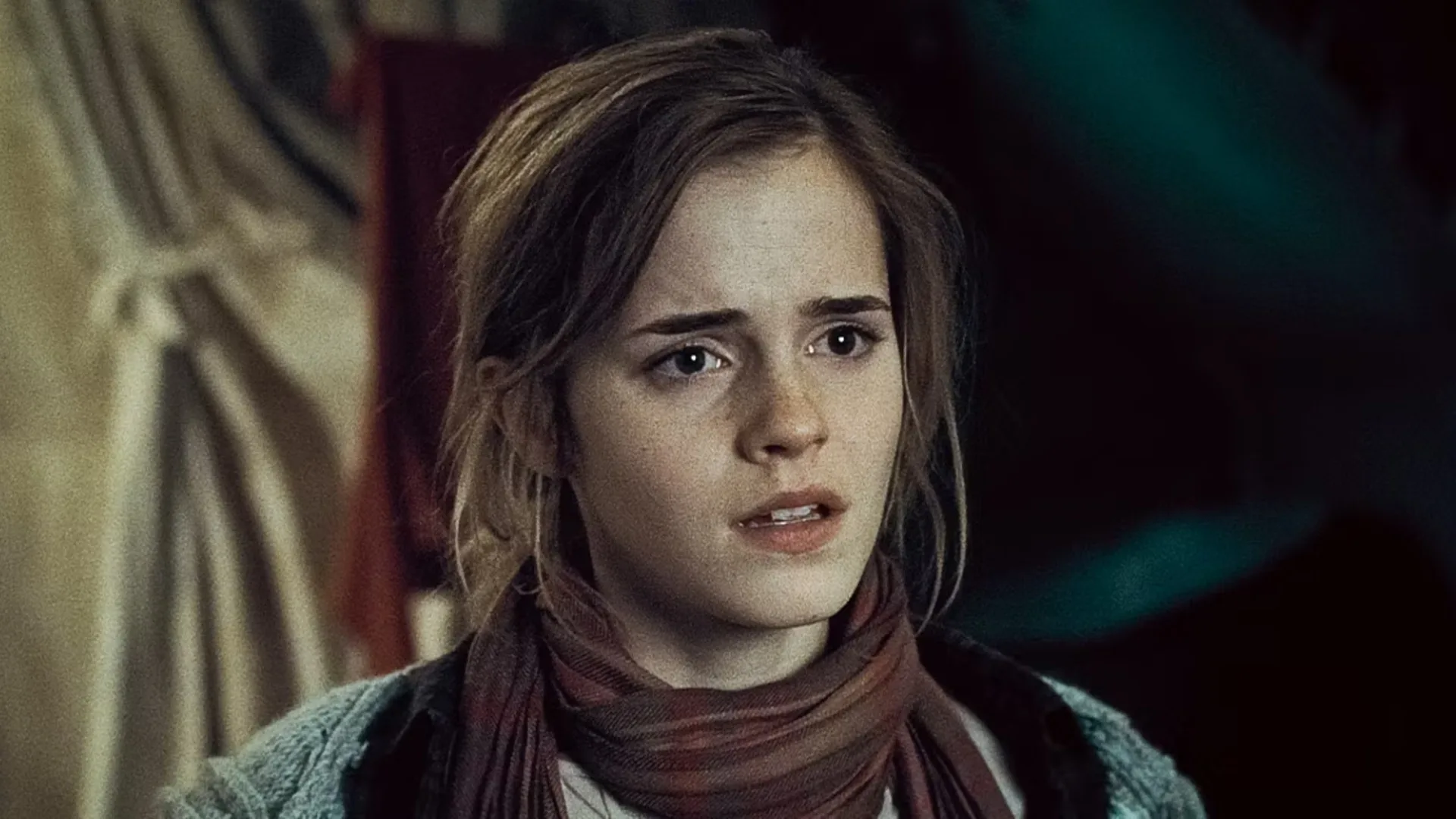 Hermione triste.