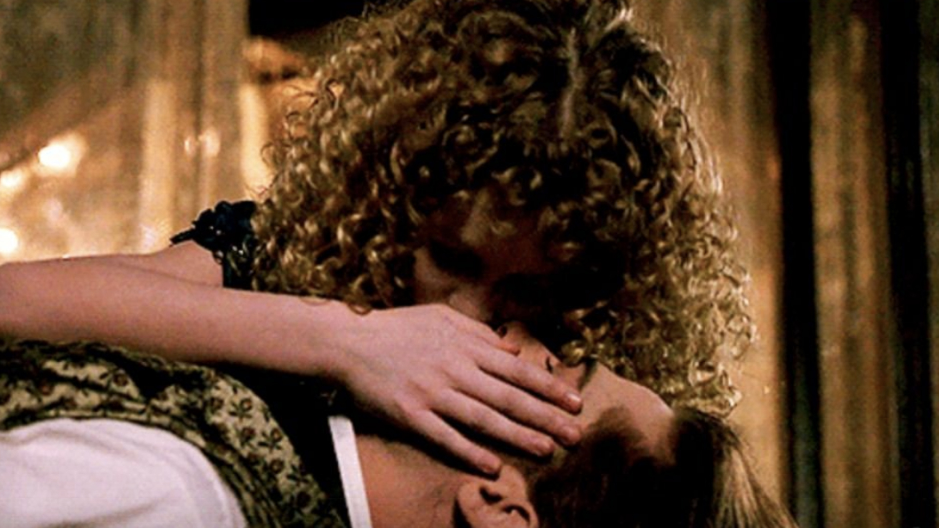 Kirsten Dunst beso Brad Pitt en Entrevista con el vampiro