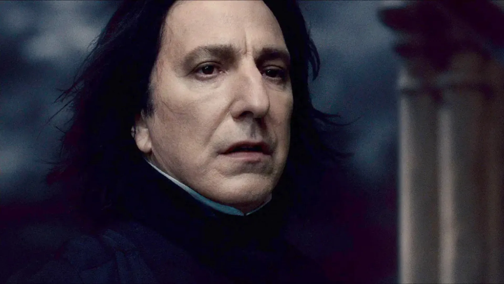 Snape, triste.