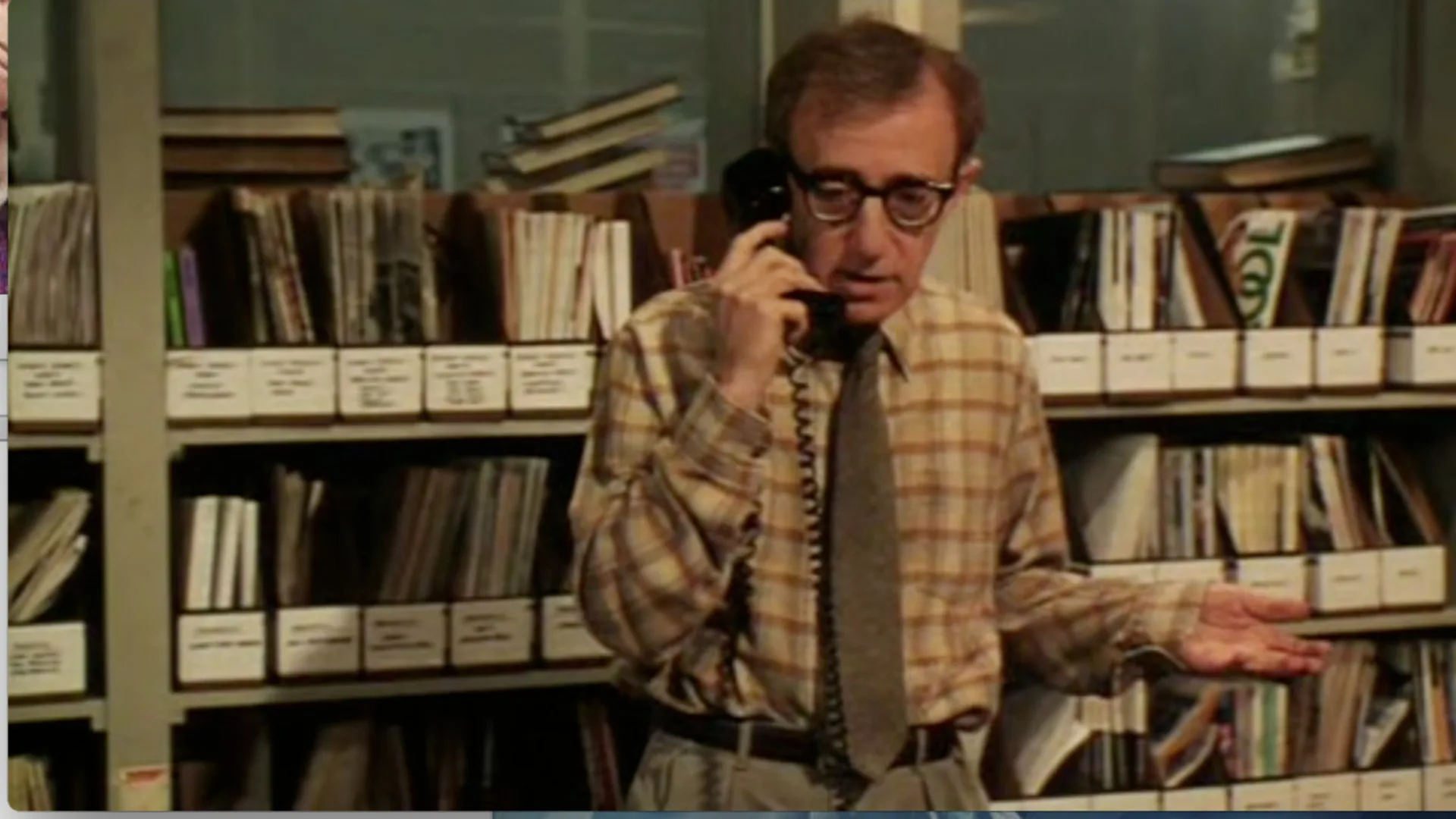 Woody Allen actuando.
