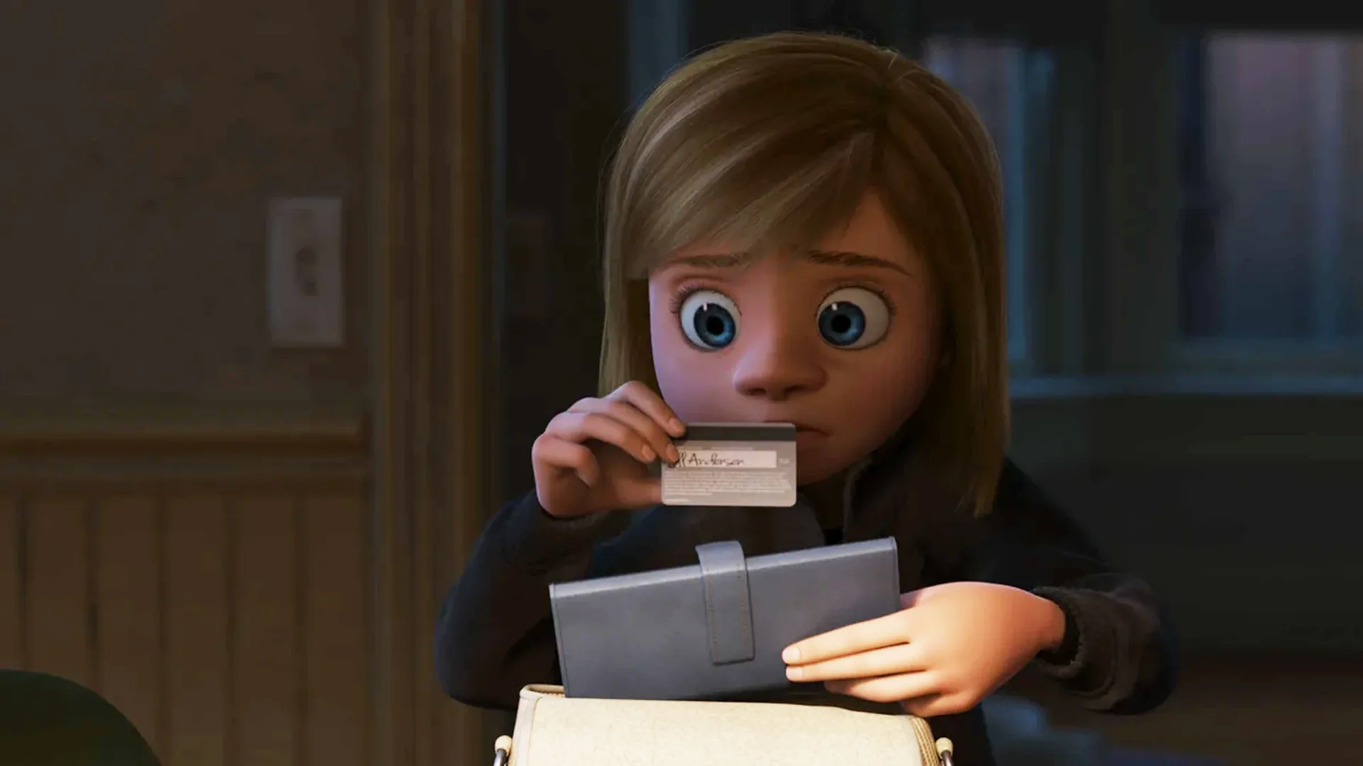 teorías oscuras de Disney y Pixar, Riley robando la tarjeta de su mamá
