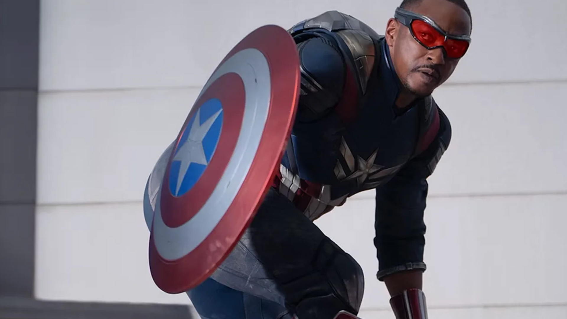 Sam Wilson nuevo traje de Capitán América